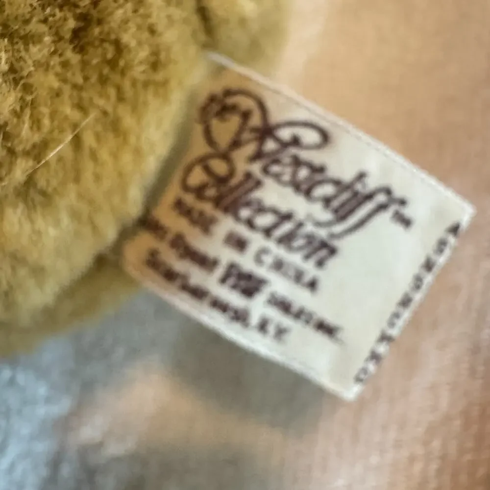 VTG Westcliff Collection Brown Duck Plush 10